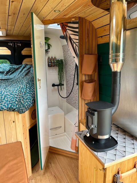 cuddy-best-vanlife-toilet-in-Shower-by-Camper-Dreamin_46605074-0c7b-466f-9f11-be589ec04a6f.jpg